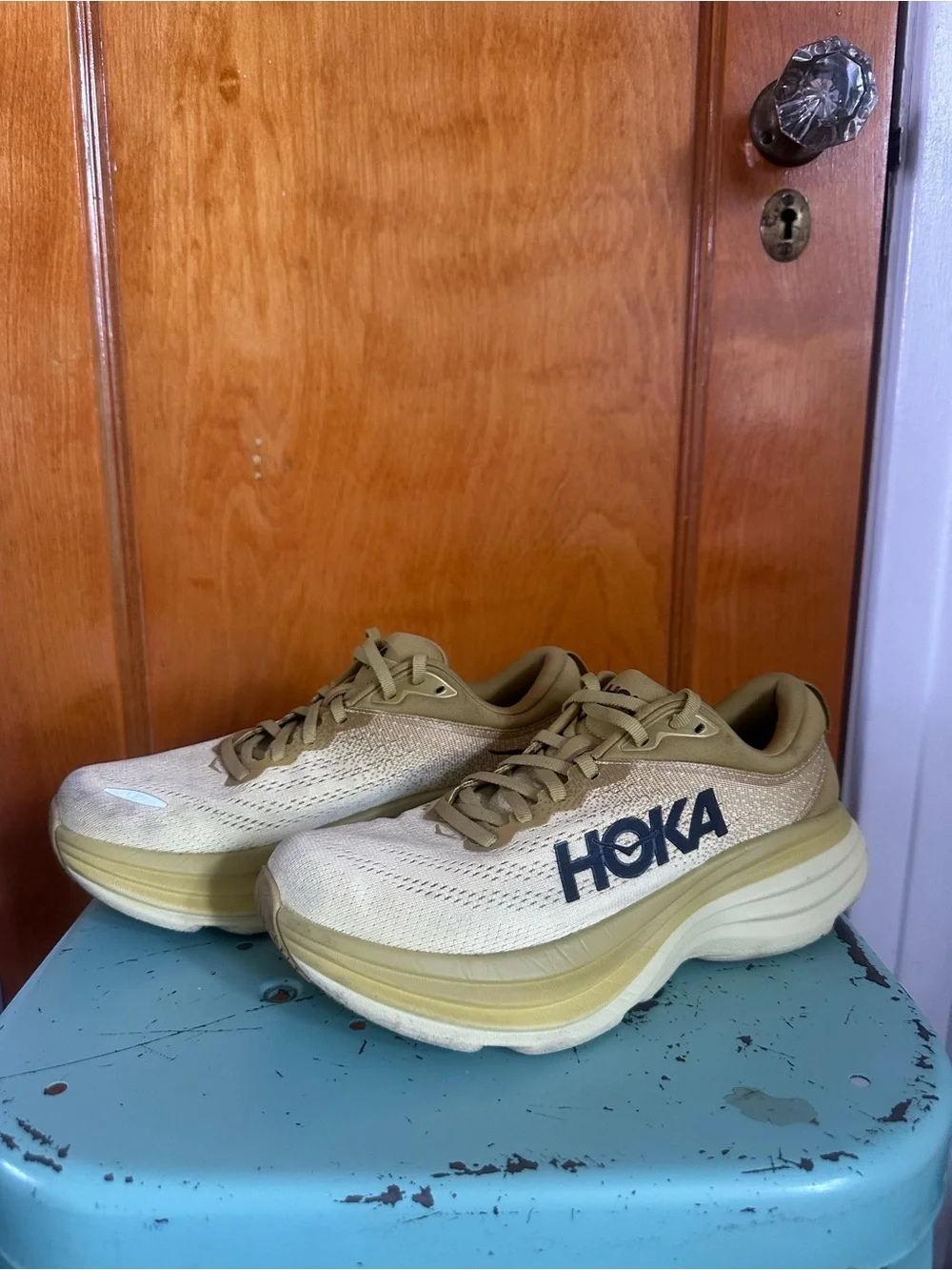 HOKA Women's Yellow Athletic Running Shoe - Cushioned Trainer Size 7.5